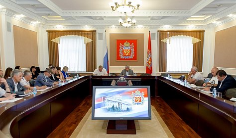 Губернатор выступит с отчетом в июне